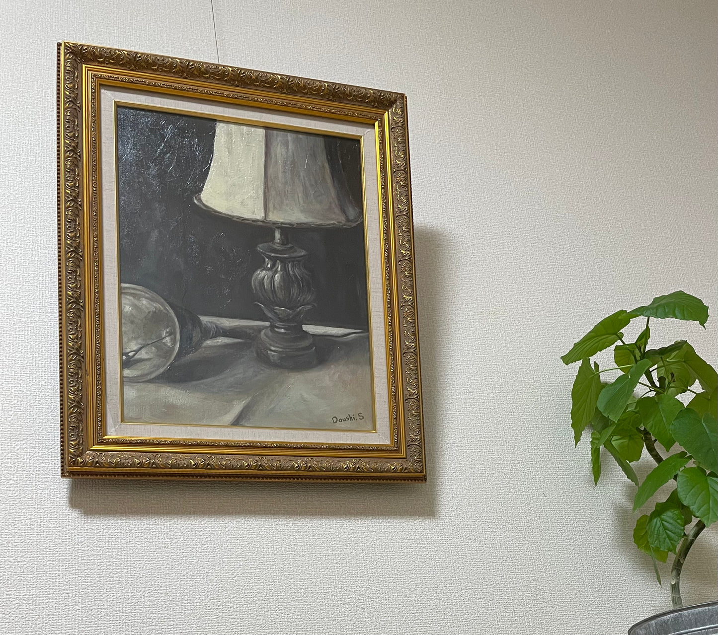 O10「 ハンドベルのある静物」