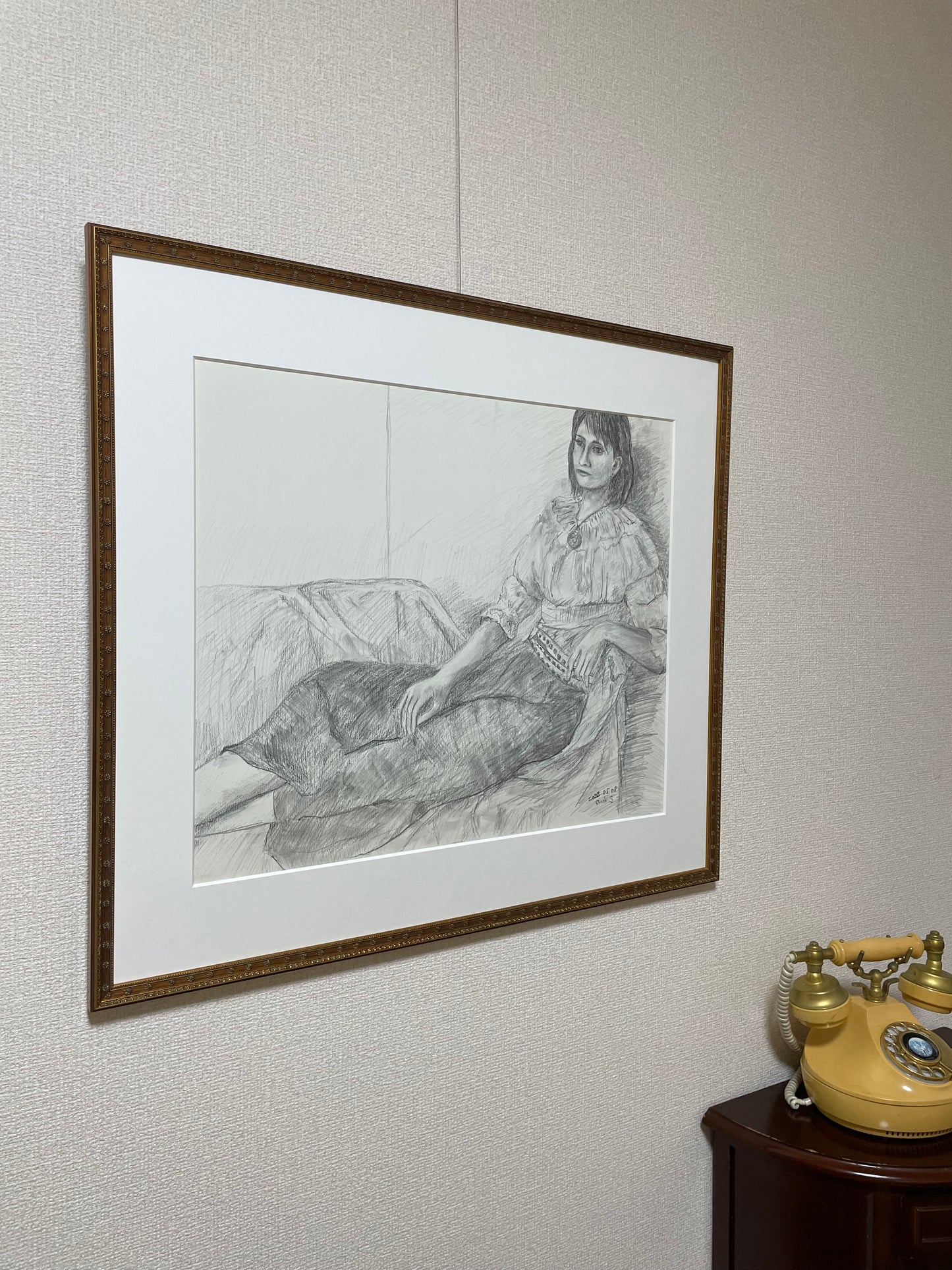 S7 「リラックスした女性」